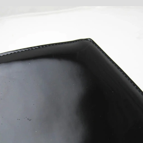 Chanel Black Patent CC Logo Flap Wallet - Picture 3 of 9